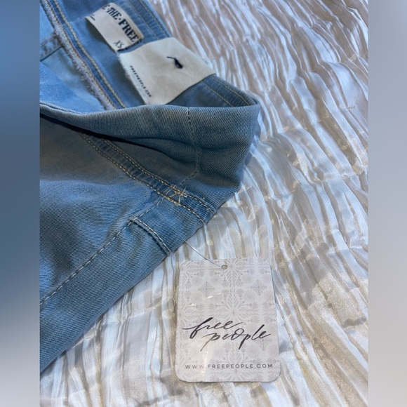 NWT We the Free In my Feelings mid rise crop boot sz XS💙 - Picture 8 of 11